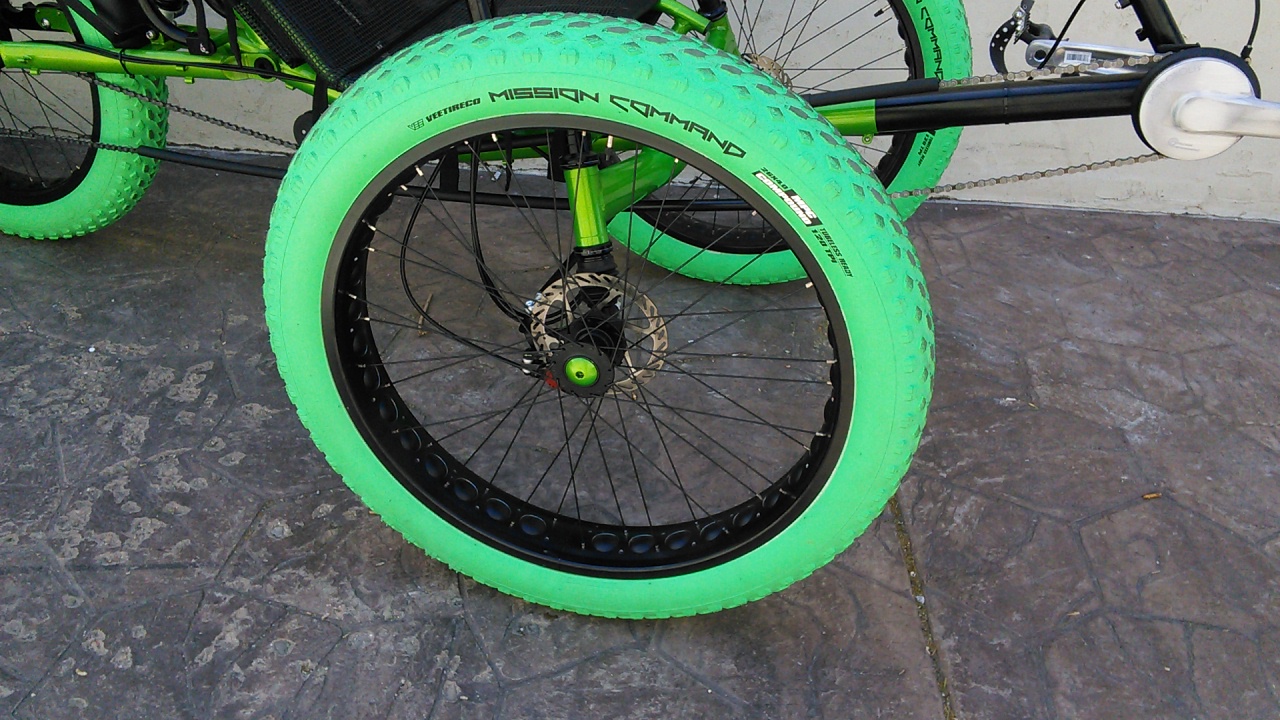 VEE Mission 26x4 Fat Tire Green - 