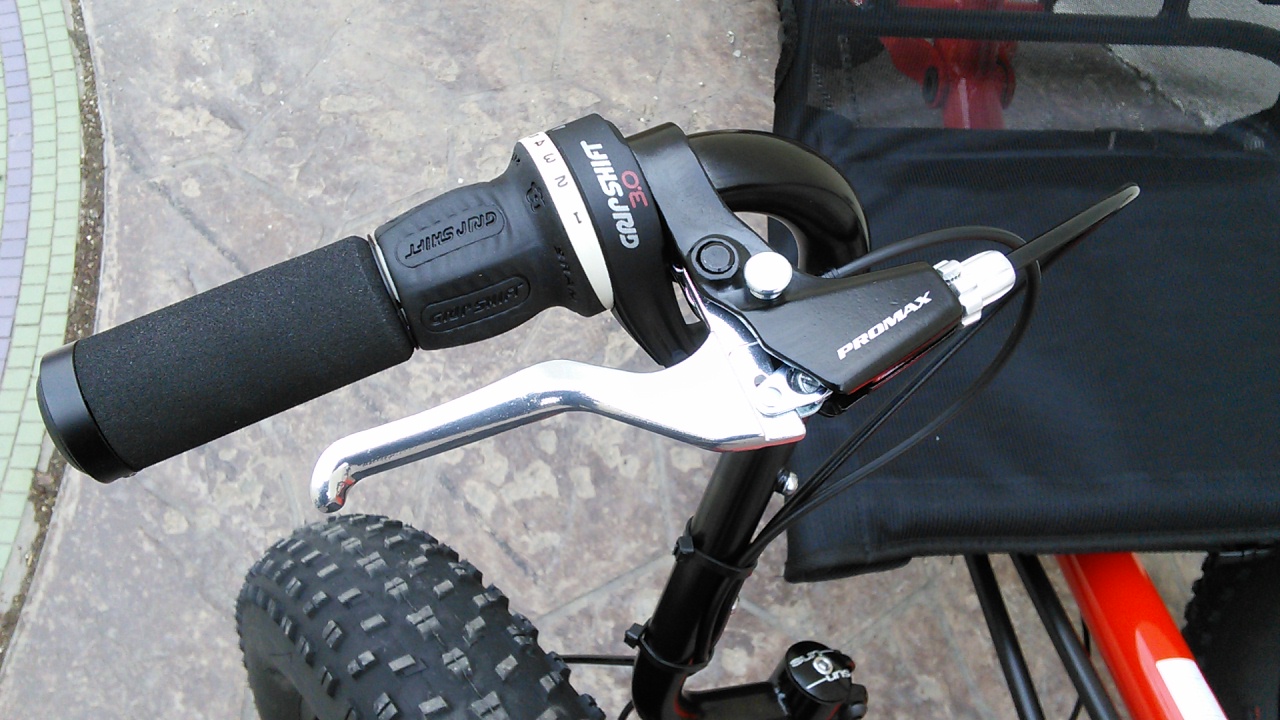 Locking Brake Lever Set - 