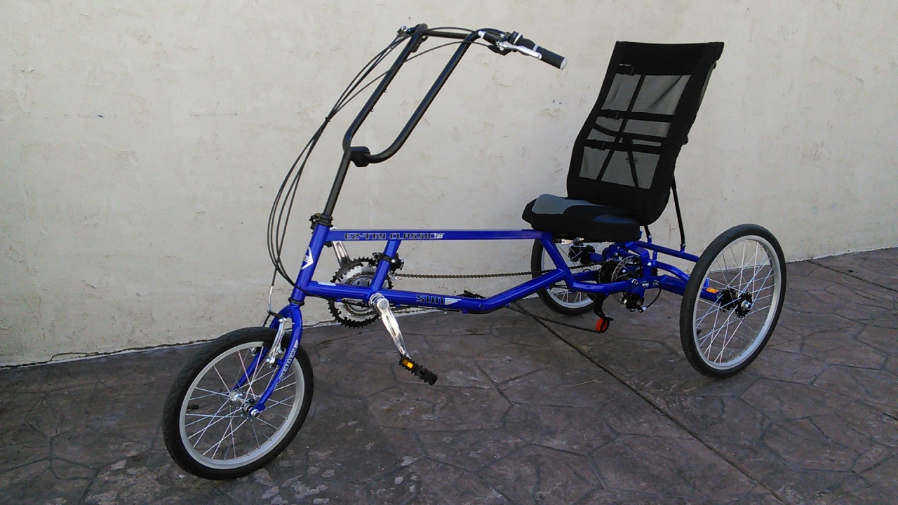 Sun EZ-Tri Classic SX Recumbent Delta Trike