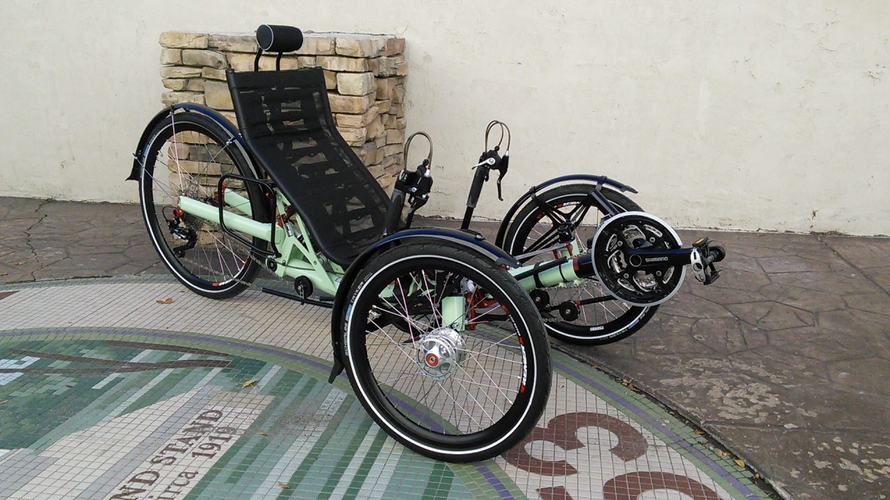 Azub Ti-FLY 26 Full Suspension Recumbent Trike