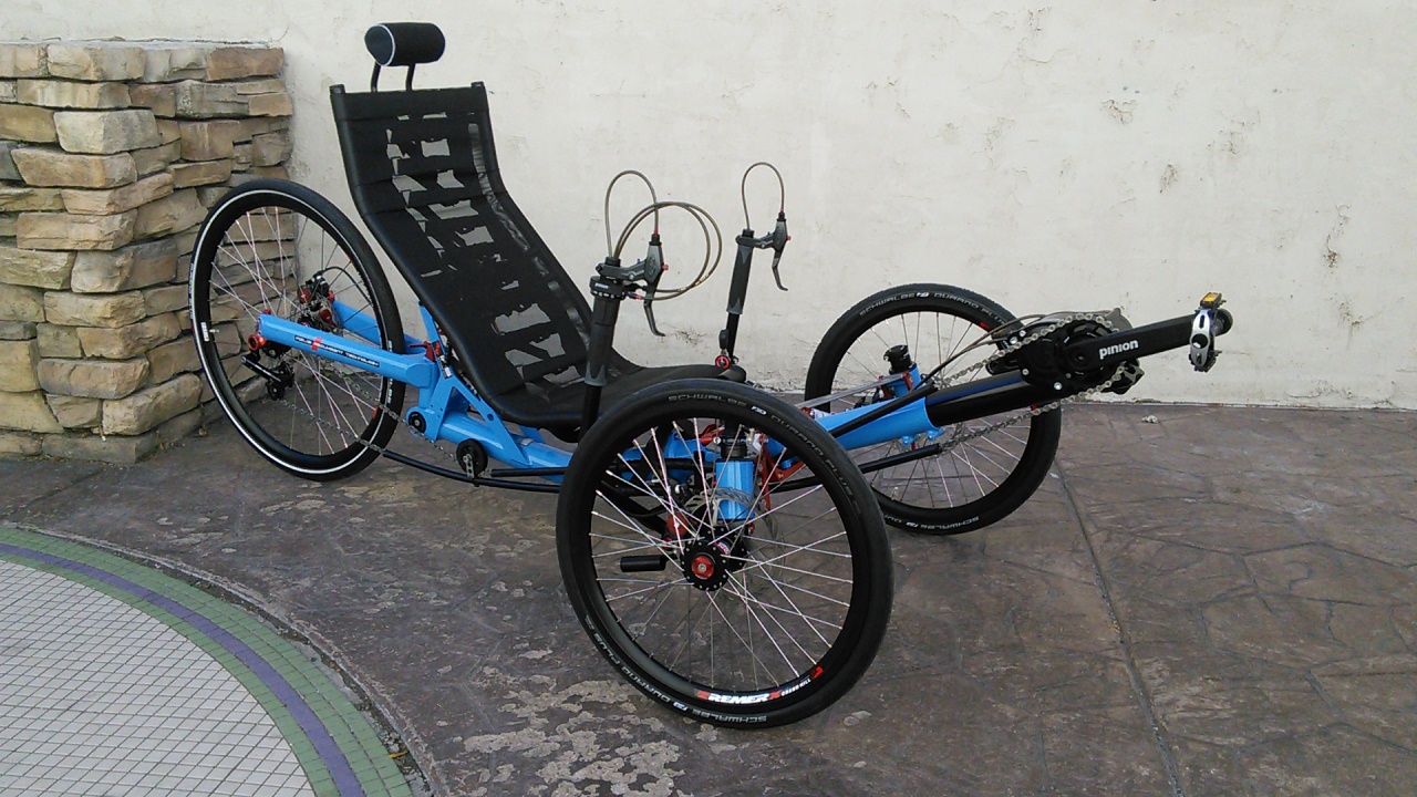 Azub Ti-FLY 26 Full Suspension Recumbent Trike