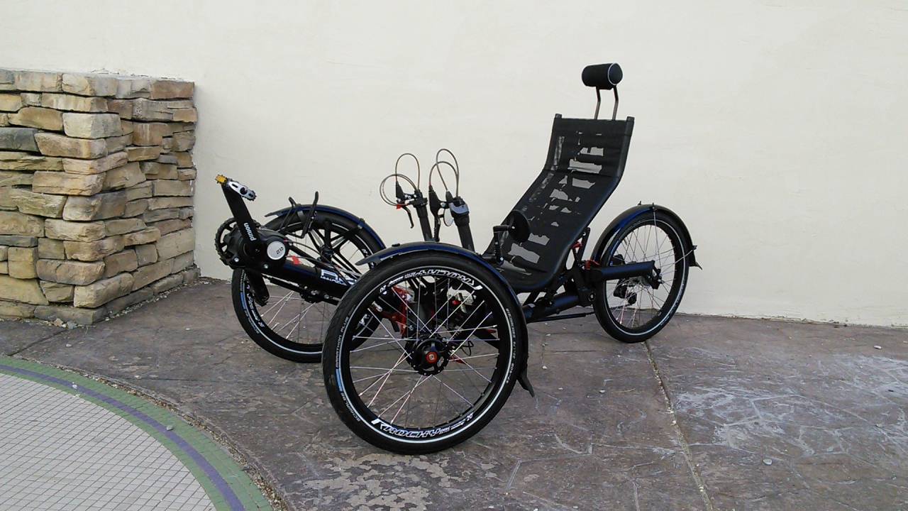 Azub Ti-FLY 26 Full Suspension Recumbent Trike