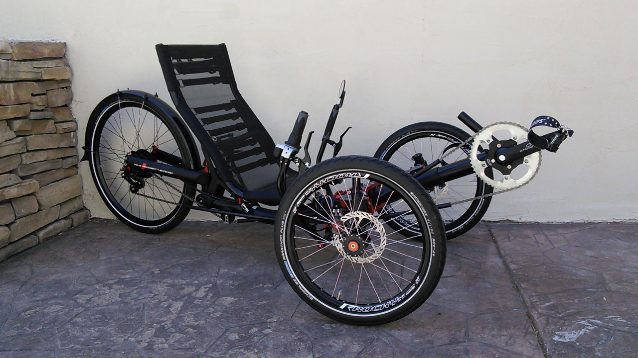 Azub Ti-FLY 26 Full Suspension Recumbent Trike