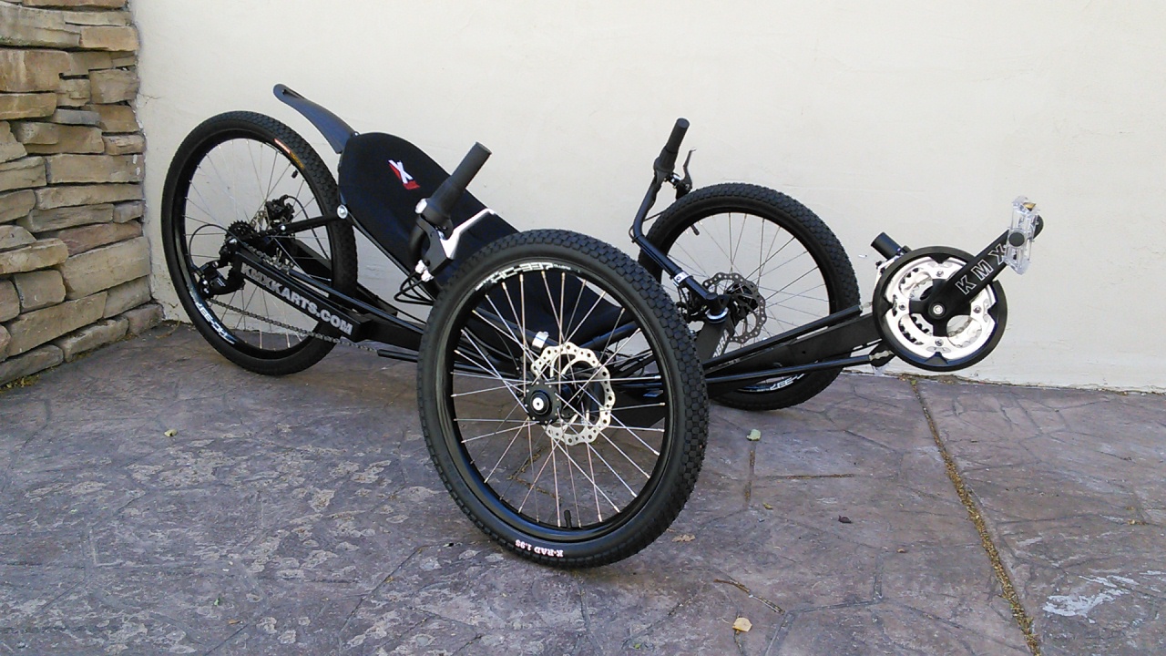 KMX Kobra 24-Speed Recumbent Trike