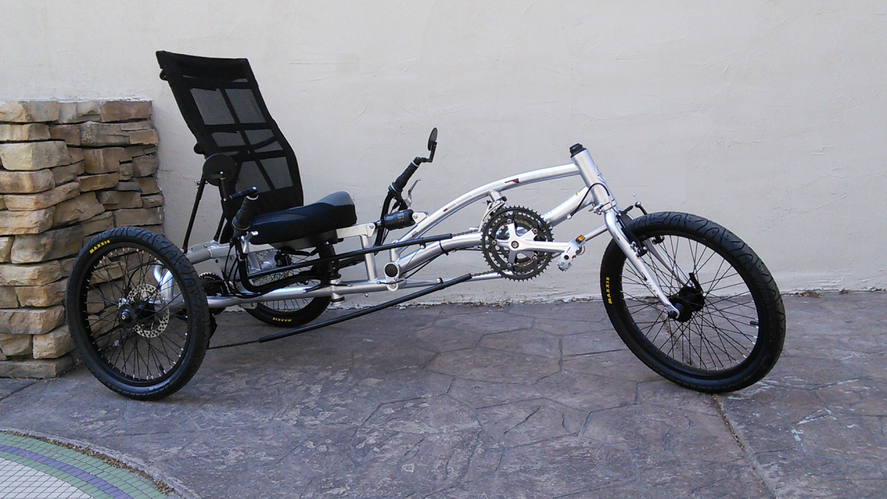 Sun EZ-3 USX HD Delta Trike